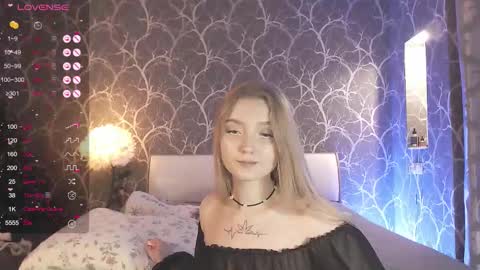 Mia online show from January 13, 3:27 pm