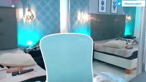 Mia  online show from January 17, 4:20 am