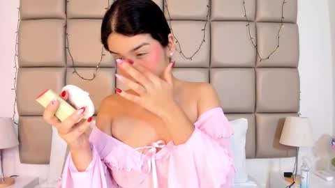 miamillers1 online show from December 18, 11:26 am