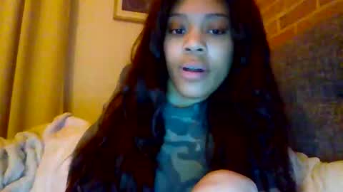 MiaMuffn online show from December 19, 9:12 am