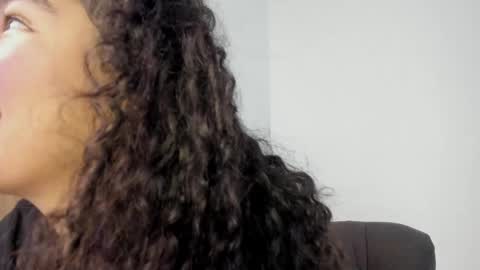 Mia Rouse online show from June 2, 5:58 pm