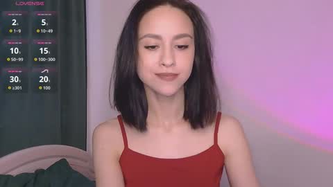 Snapshot of miasweetashoney chatting on October 15, 7:00 am Mia online show from October 15, 7:00 am