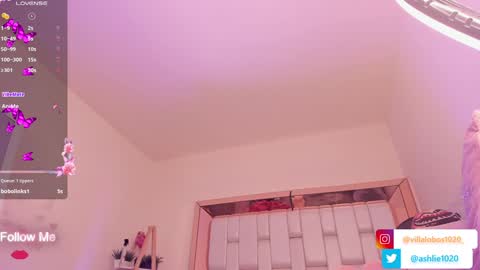 Snapshot of miavillalobos_ chatting on December 21, 6:00 pm Mia Villalobos online show from December 21, 6:00 pm