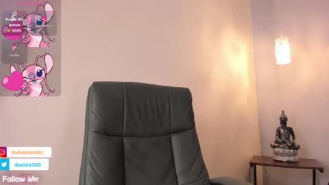 Snapshot of miavillalobos_ chatting on September 24, 3:33 pm Mia Villalobos online show from September 24, 3:33 pm