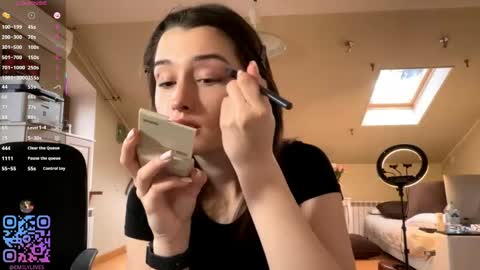 Emily online show from May 30, 2:37 pm