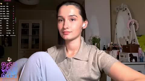 Emily online show from February 21, 4:30 pm