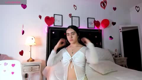 michel_owens online show from February 23, 12:26 pm