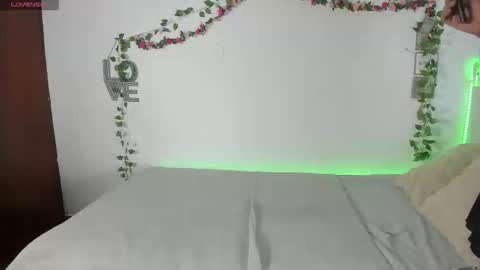 Michell online show from October 22, 10:59 pm