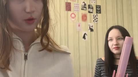 Snapshot of michelle_neely chatting on September 23, 9:18 am michelle_neely online show from September 23, 9:18 am