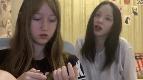 Snapshot of michelle_neely chatting on October 17, 9:51 pm michelle_neely online show from October 17, 9:51 pm