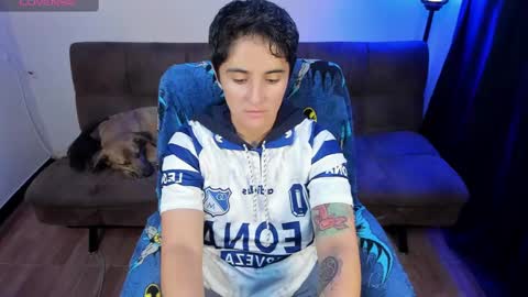 Blue online show from February 1, 1:44 am