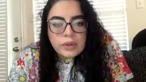 midnightbruja111 online show from December 4, 8:09 pm