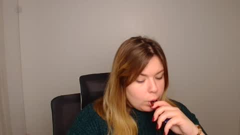 Mariana online show from October 22, 5:23 am