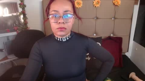 miia online show from November 14, 6:41 pm