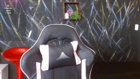 Mia  online show from February 19, 5:38 am