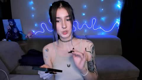 Mika online show from December 21, 5:50 pm