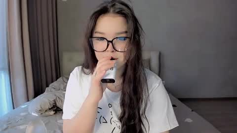 Snapshot of mikasssu chatting on February 8, 10:07 am mikasssu online show from February 8, 10:07 am