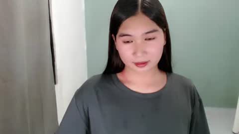 Snapshot of mikayla_slut chatting on October 5, 9:25 am Kyla online show from October 5, 9:25 am