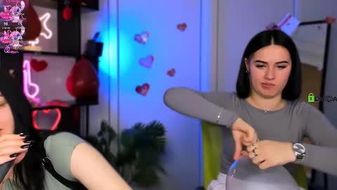 miki_ti online show from February 19, 9:02 pm