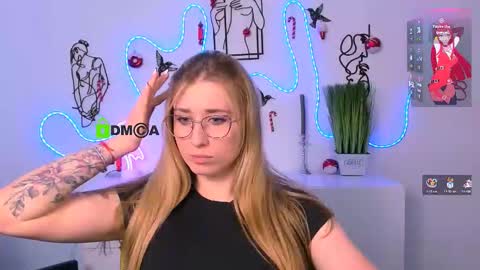 miki_ti online show from January 11, 10:09 am