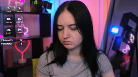 miki_ti online show from December 19, 9:18 pm