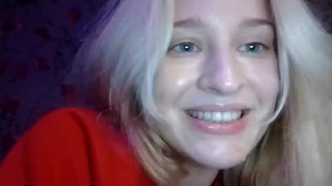 Snapshot of mila_420 chatting on October 11, 7:38 pm Mila 420 online show from October 11, 7:38 pm
