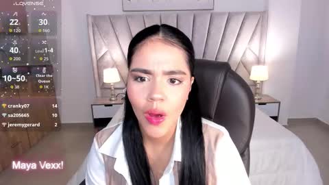 mila_blaze online show from November 10, 3:01 am