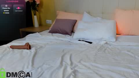 Snapshot of mila_kinor chatting on September 26, 1:03 am mila_kinor online show from September 26, 1:03 am