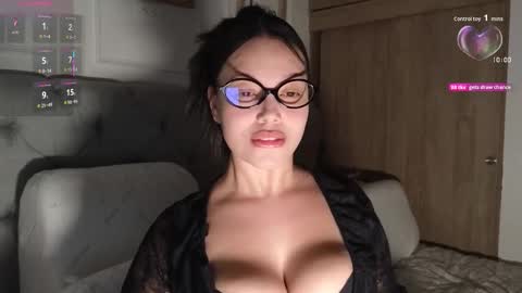 Vale online show from November 19, 12:43 am