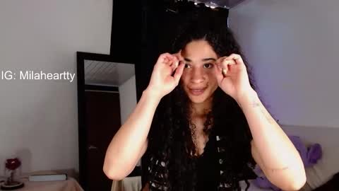 Milah online show from December 13, 9:43 pm