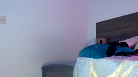 mila online show from November 12, 7:12 pm