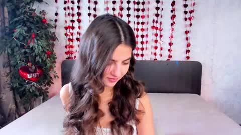 Snapshot of milana_crystal_ chatting on March 5, 8:21 am Milana online show from March 5, 8:21 am