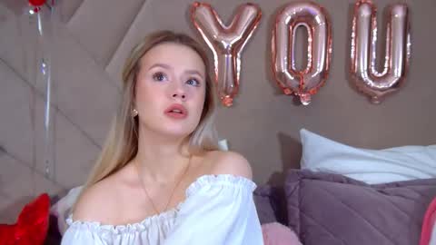 MilanaBalmain online show from February 20, 4:22 am