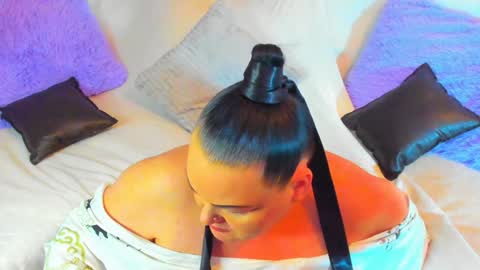 Lana online show from January 18, 5:15 pm