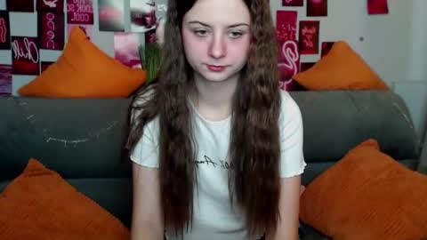 milanaroz online show from November 1, 6:06 am