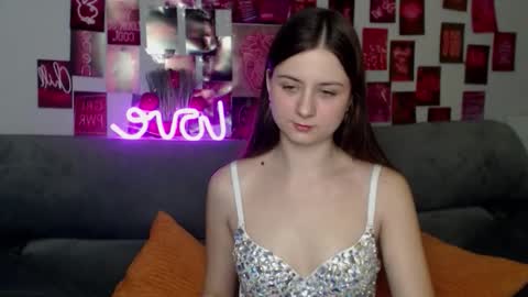 milanaroz online show from November 28, 7:00 am