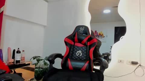 milanx2 online show from January 18, 10:17 pm