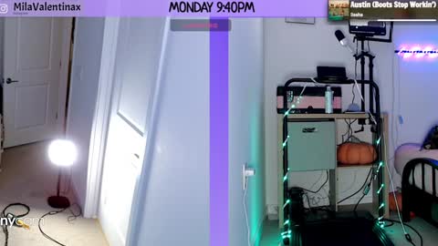 Mila Valentina online show from January 14, 2:40 am