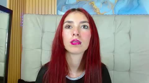 Snapshot of mildrecute chatting on October 9, 5:17 pm Ana online show from October 9, 5:17 pm