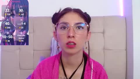 Snapshot of mildrecute chatting on January 25, 5:37 pm Ana online show from January 25, 5:37 pm
