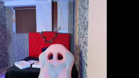 Ana online show from December 1, 10:01 pm