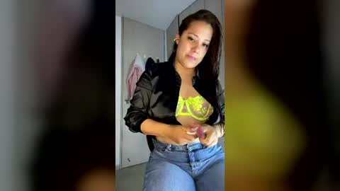 Melissa online show from July 6, 4:53 pm