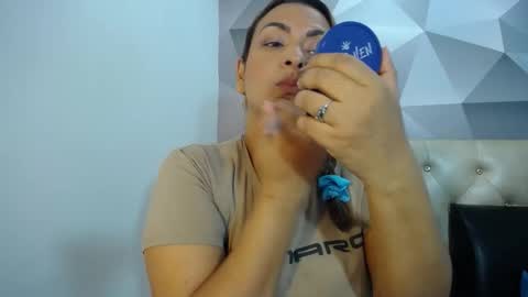 milf_hugeboobs online show from January 7, 10:51 am