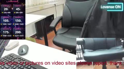 Snapshot of milf_viktoria chatting on February 11, 9:42 am Viktoria online show from February 11, 9:42 am