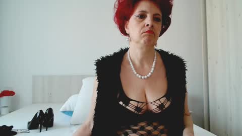 Milfsupreme online show from March 5, 12:33 pm
