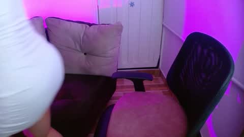 Rosalie  online show from February 1, 1:48 am