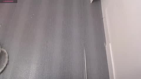 Amira online show from October 23, 2:45 pm