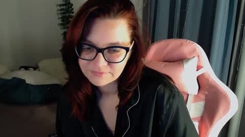 Snapshot of millapoolys chatting on December 6, 8:28 pm Milla online show from December 6, 8:28 pm