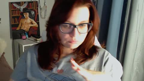 Snapshot of millapoolys chatting on January 24, 8:32 pm Milla online show from January 24, 8:32 pm
