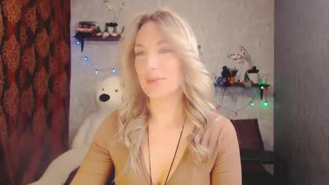 Snapshot of millaxqueen chatting on January 14, 4:47 am MillaXQueen online show from January 14, 4:47 am